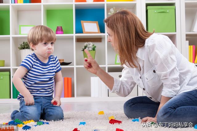 家長限制孩子交友很正常？不用過度管教，父母用4招教會孩子交際