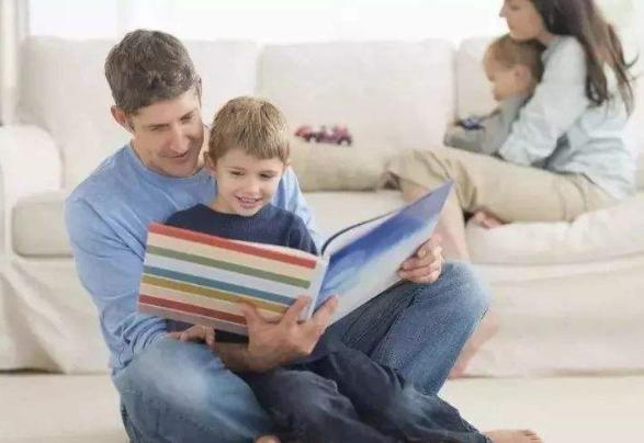 家長「守規矩」就是孩子最大的規矩，教育孩子應該以身作則