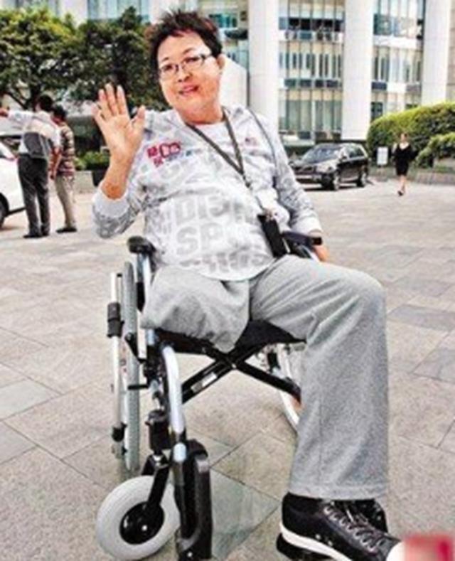 他是TVB最慘藝人：家人相繼死亡，3次截肢四次病重，年僅51離世