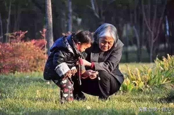生兒生女都一樣？過來人告訴你，兒女差別很大，老了就看出來了