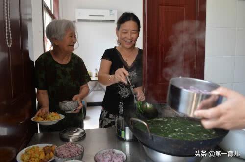 生兒生女都一樣？過來人告訴你，兒女差別很大，老了就看出來了