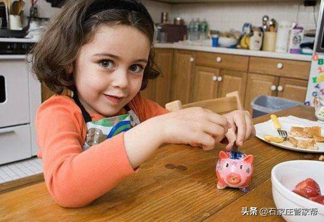 夏季再熱，家長也要做好「兩捂一飲」，不然小病總纏娃