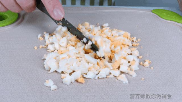 孩子感冒發燒沒胃口，吃它清熱下火，還能緩解咳嗽，補充水分