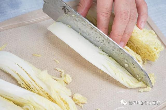孩子感冒發燒沒胃口，吃它清熱下火，還能緩解咳嗽，補充水分