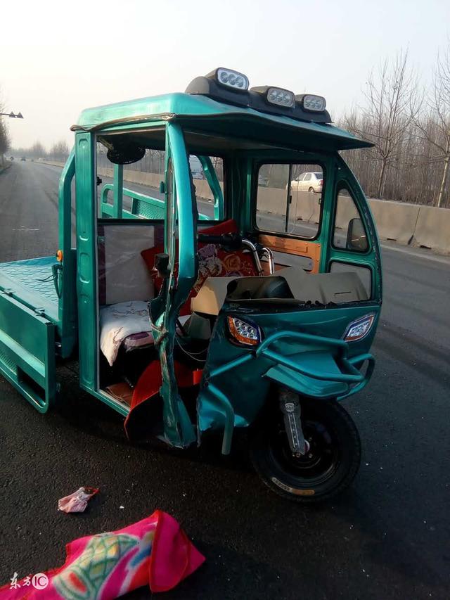 故事：孫女給爺爺買輛車子，媽媽罵她傻，孫女一番話，媽媽也哭了