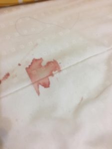 如果你真的愛小孩，就請不要親親，不要分食，不要共用餐具