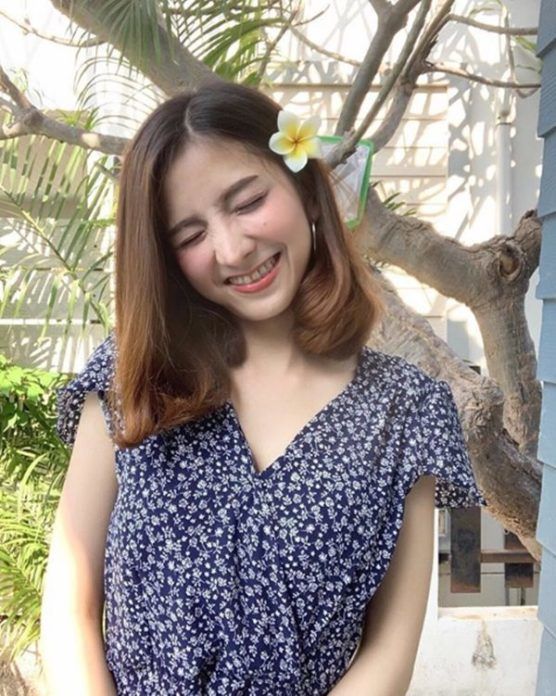 午休不睡覺，隔壁「正妹女同事意外的秘密」全看到了，網友：重播一遍遍還不夠！