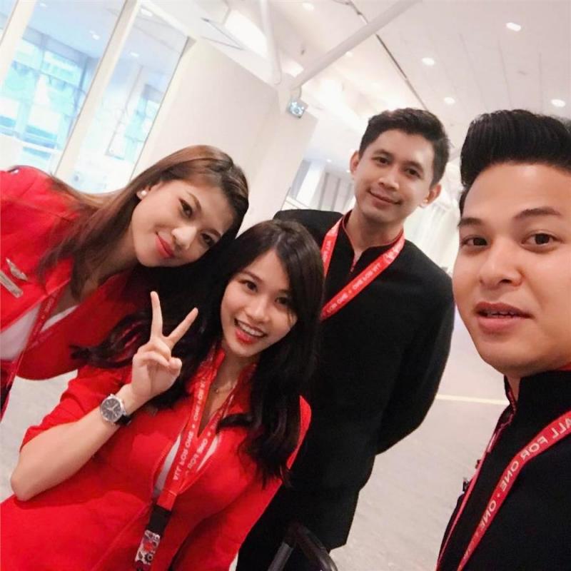 【最新流出】Airasia本土7位空姐私密照外流，我傻眼！原來每一位都好大包米！