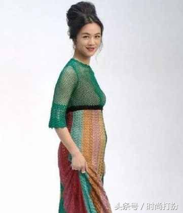 44歲林志玲出席活動近照，腿是怎麼了！，網友：腿合都合不攏，太難看了！