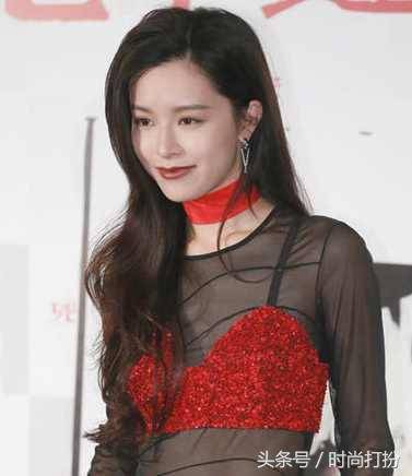 44歲林志玲出席活動近照，腿是怎麼了！，網友：腿合都合不攏，太難看了！