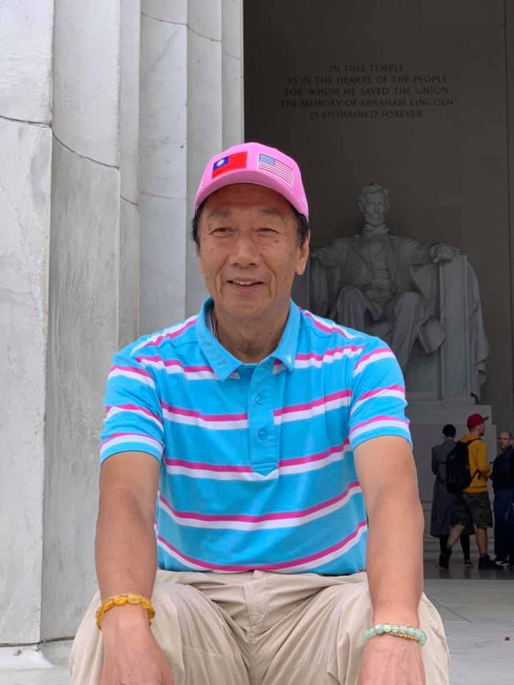 霸氣開除郭台銘！鴻海資深工程師「待4年領44K」　大方秀存摺「一跳槽變73K」1.5萬人吵翻