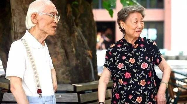 世界上沒有什麼比自己的女兒更完美的了，她唯一的缺點就是會長大