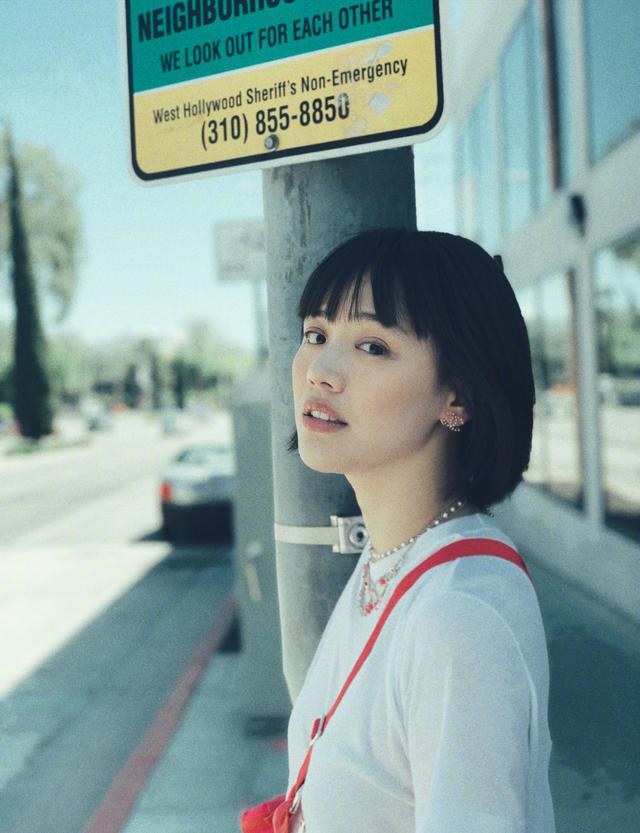 女星也未必hold住齊劉海，一不小心就「村」了
