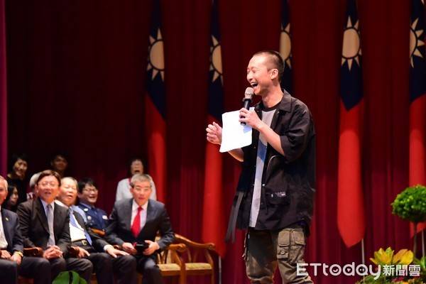 浩子屏科大畢典曝「阿翔不合真相」　提醒學生：請不要問時事題