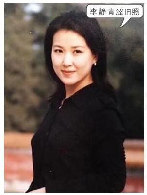 鞠萍頗有「日系氧氣美女」的感覺，更沒想到李靜年輕時也這麼好看