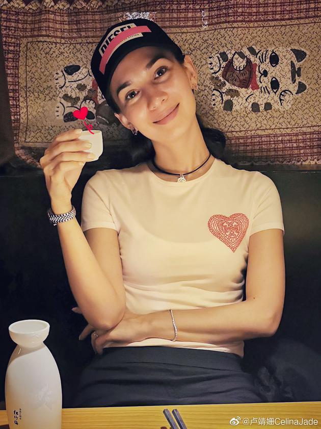 精彩內容盡在小花生娛樂，小花生娛樂，娛樂圈的搬運工