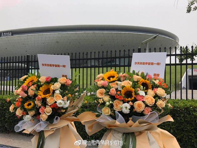 精彩內容盡在小花生娛樂，小花生娛樂，娛樂圈的搬運工