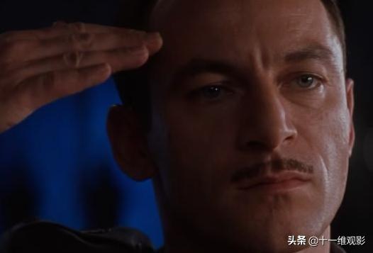 《兵人》：感情被抹掉的士兵，因為一個女人而恢復