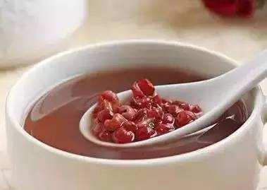 「八款堪比燕窩的食譜」美味又營養的食譜，獻給身邊的妹子們