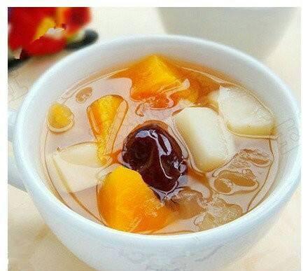 「八款堪比燕窩的食譜」美味又營養的食譜，獻給身邊的妹子們