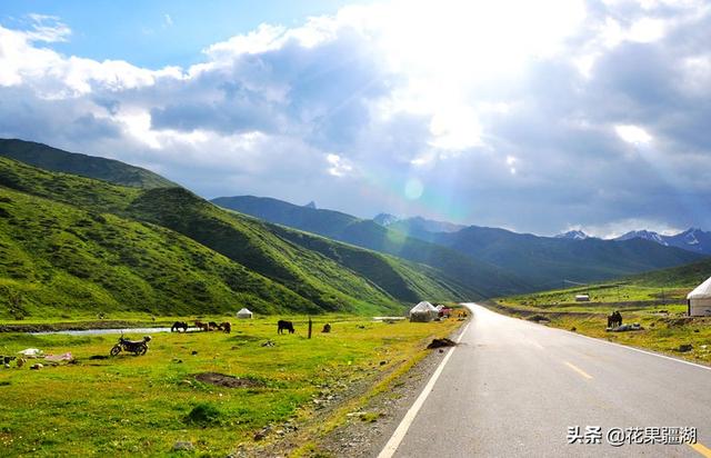 新疆獨庫公路，從獨山子到喬爾瑪，路上那些不可錯過的風景