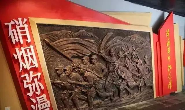 秦嶺深處藏著一片青磚瓦房，滿街豆腐乾飄香，美醉了