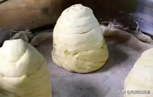 花捲的新做法，加它一起和面，卷一卷，切一切，比吃饅頭過癮