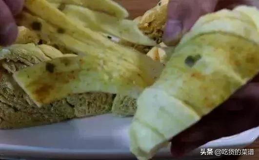 花捲的新做法，加它一起和面，卷一卷，切一切，比吃饅頭過癮
