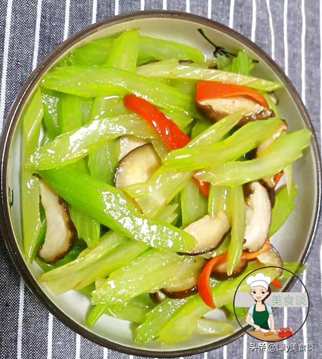 這兩樣素菜一起炒，清脆爽口，清腸利便，夏天多吃，瘦出小蠻腰