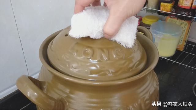 夏季煲湯有講究，教你一道營養靚湯搭配，一家大小都愛喝，真美味