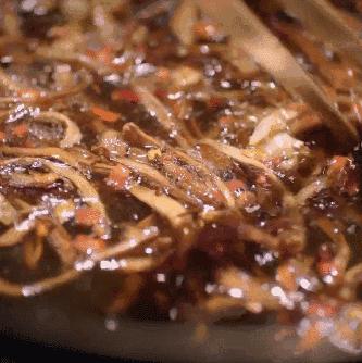 這道飯桌上的美味佳肴，竟是「菌中之王」！營養價值極高