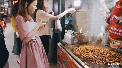 彭浦夜市遺蹟小吃，號稱路邊米其林
