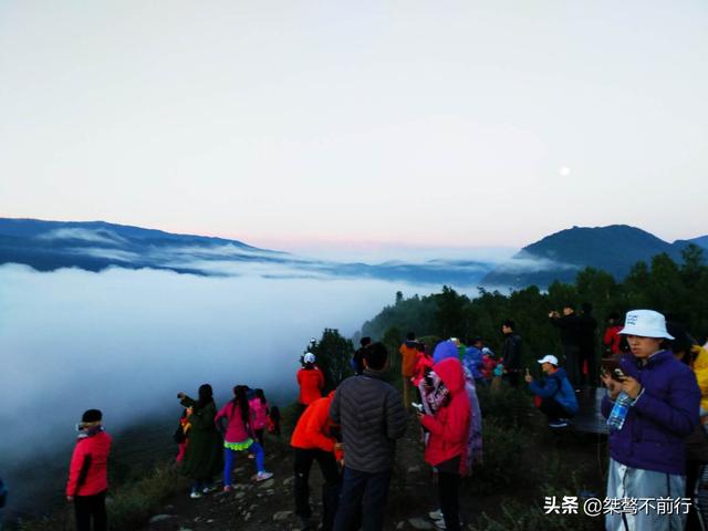 北疆之旅（連載7-18）：Day6 晨霧中看禾木，烈日下飽覽五彩灘