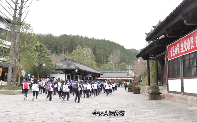 劍門關實況：來一次劍門關，我腿都嚇軟了，終於知道了何為蜀道難