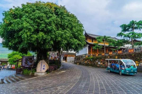 雲南這個600多年的古鎮，比大理古樸，比麗江安靜，卻鮮少人知