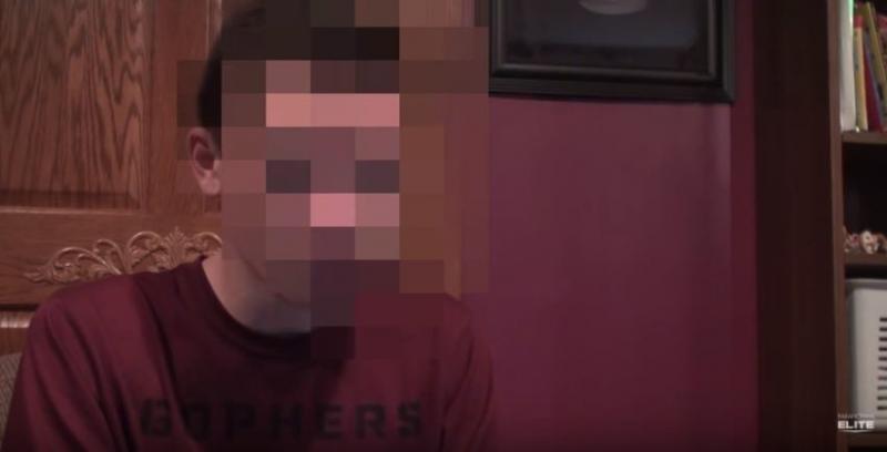 自稱是「未來人」的男子從2028年回來，警告大家他看到的一切即將實現！