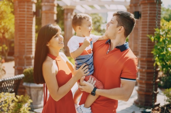 「我把全部都給妳！」婚後「錢都交給老婆管」的星座男TOP5！錢賺了就是要給老婆花的啊，不然要幹嘛？