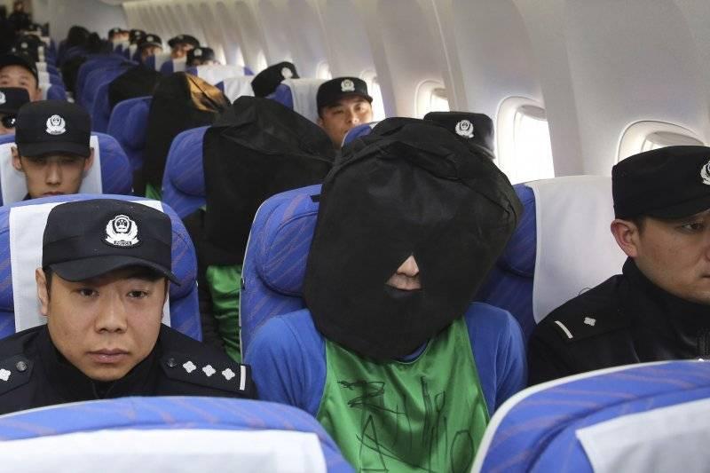 被冠上詐欺！中國要求捷克法官「不准送回台灣」，22歲少年淚「看不到爸媽」網友驚：完蛋了！