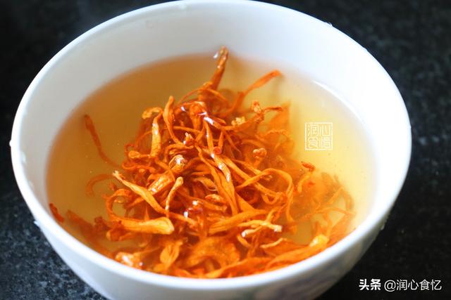 小暑過後大暑伏天將至，常給家人煲這碗湯，降火清補，從內在防暑