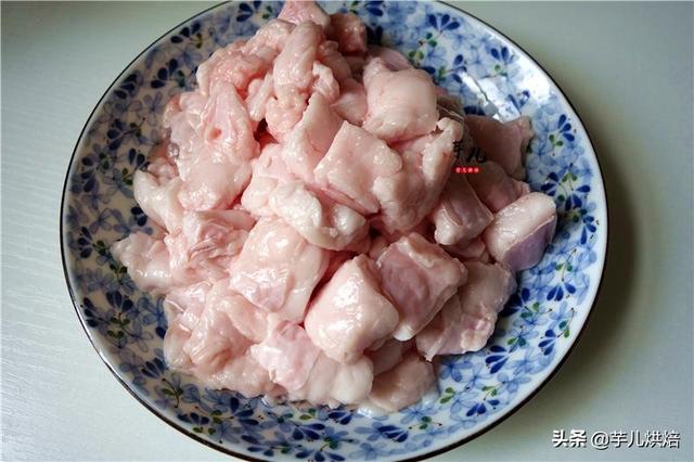 教你一個熬豬油的好方法，不用看鍋，不怕燙手，豬油潔白出油率高