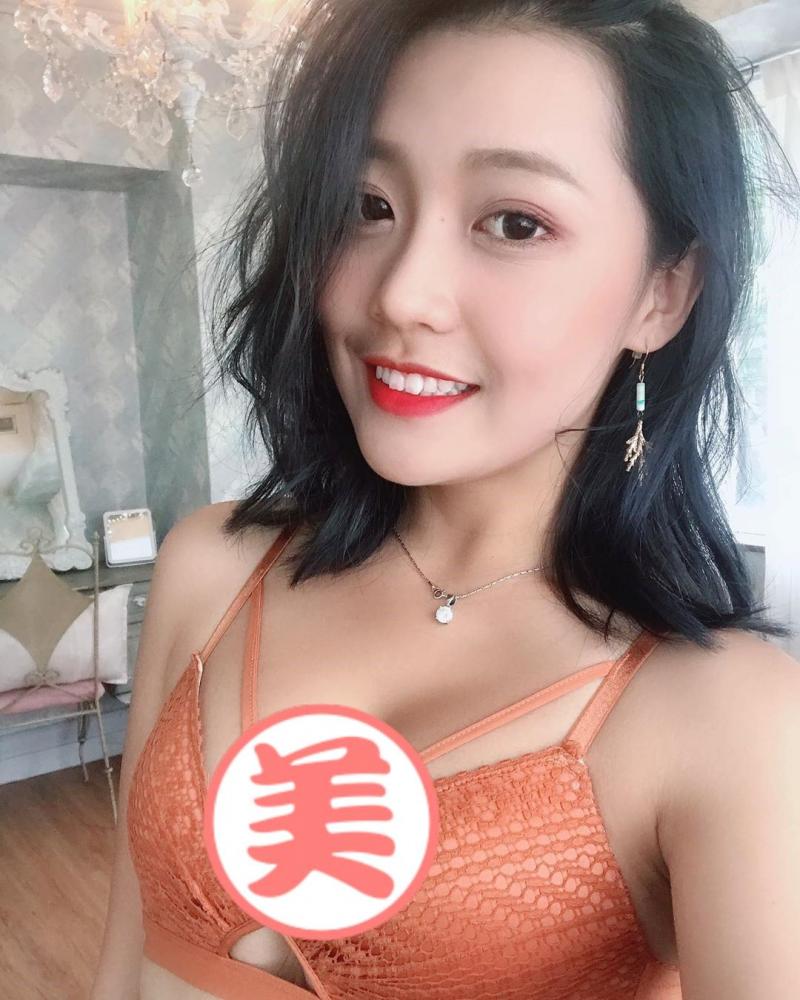 火辣美尻在台灣！性感正妹「朱禹潔」究極曲線神展延！圓挺翹臀成功擄獲司機們的視線！