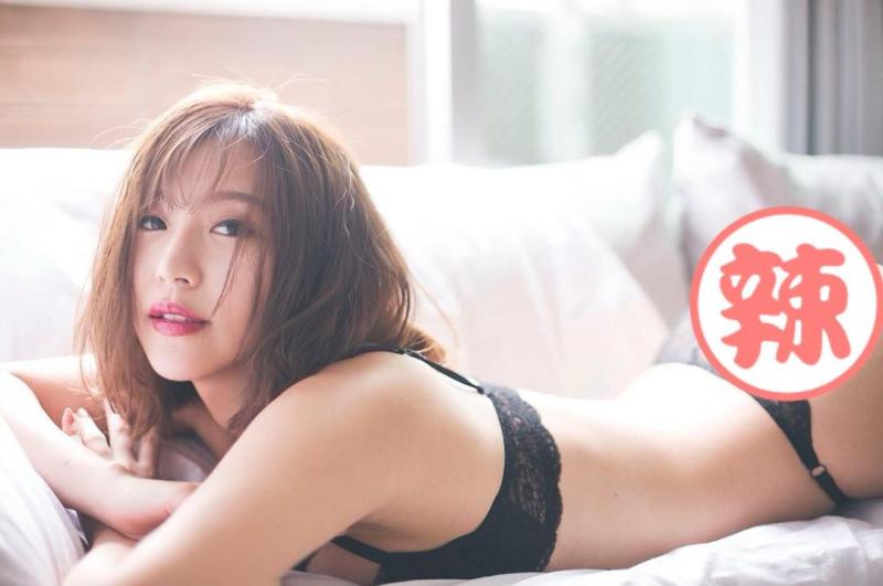 性感健身正妹COCO朝聖「那個泳池」，比基尼快罩不住火辣身材！