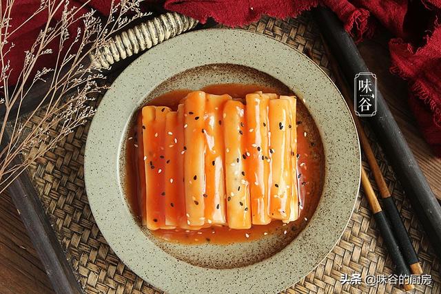 夏天多吃山藥滋補脾胃，試試這簡單的吃法，美味可口，老少皆宜