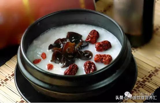 夏季養生粥——健脾利濕又美容