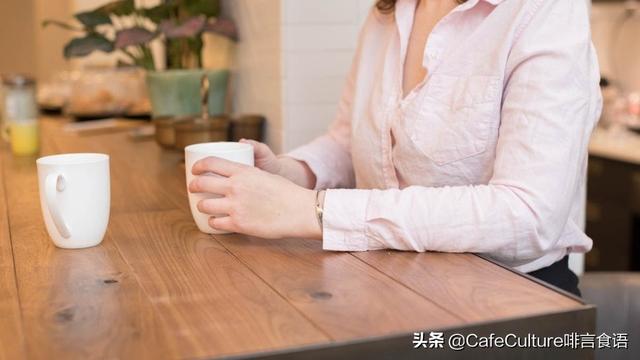 喝熱咖啡和冰咖啡的5大健康益處