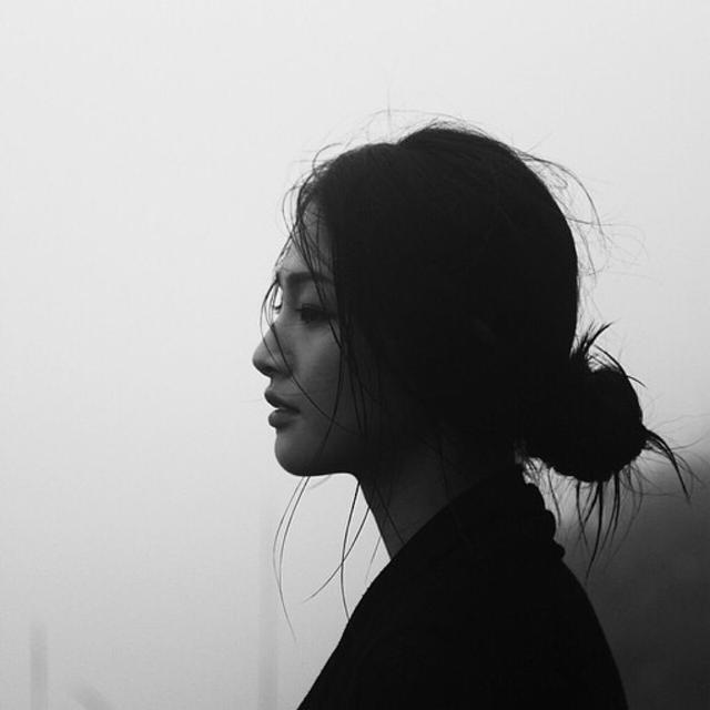 讓人心酸的文藝短句，我的平和，一半是體諒，一半是算了