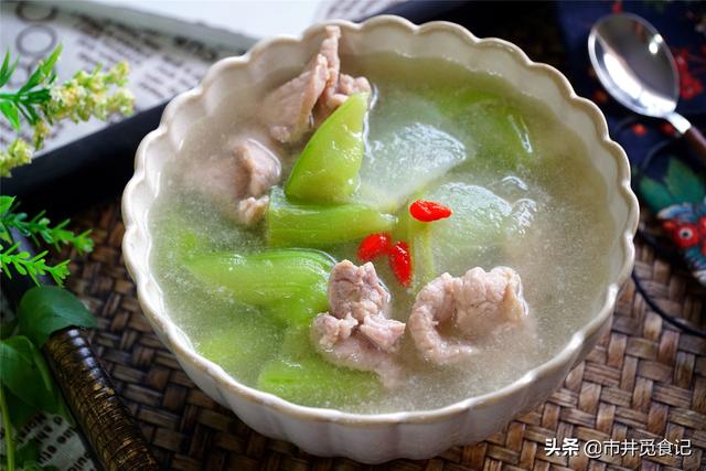小暑過後，這湯多給家人喝，健康消暑味道鮮，天越熱越該喝