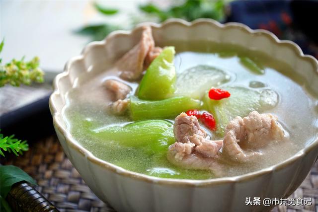 小暑過後，這湯多給家人喝，健康消暑味道鮮，天越熱越該喝