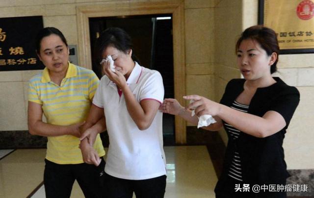 32歲男子，滴酒不沾，突發腦出血離世，醫生直言：妻子是&amp;quot;禍根&amp;quot;