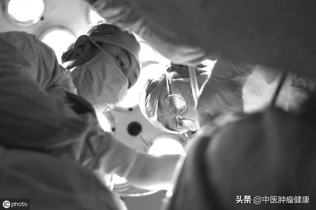 32歲男子，滴酒不沾，突發腦出血離世，醫生直言：妻子是&amp;quot;禍根&amp;quot;